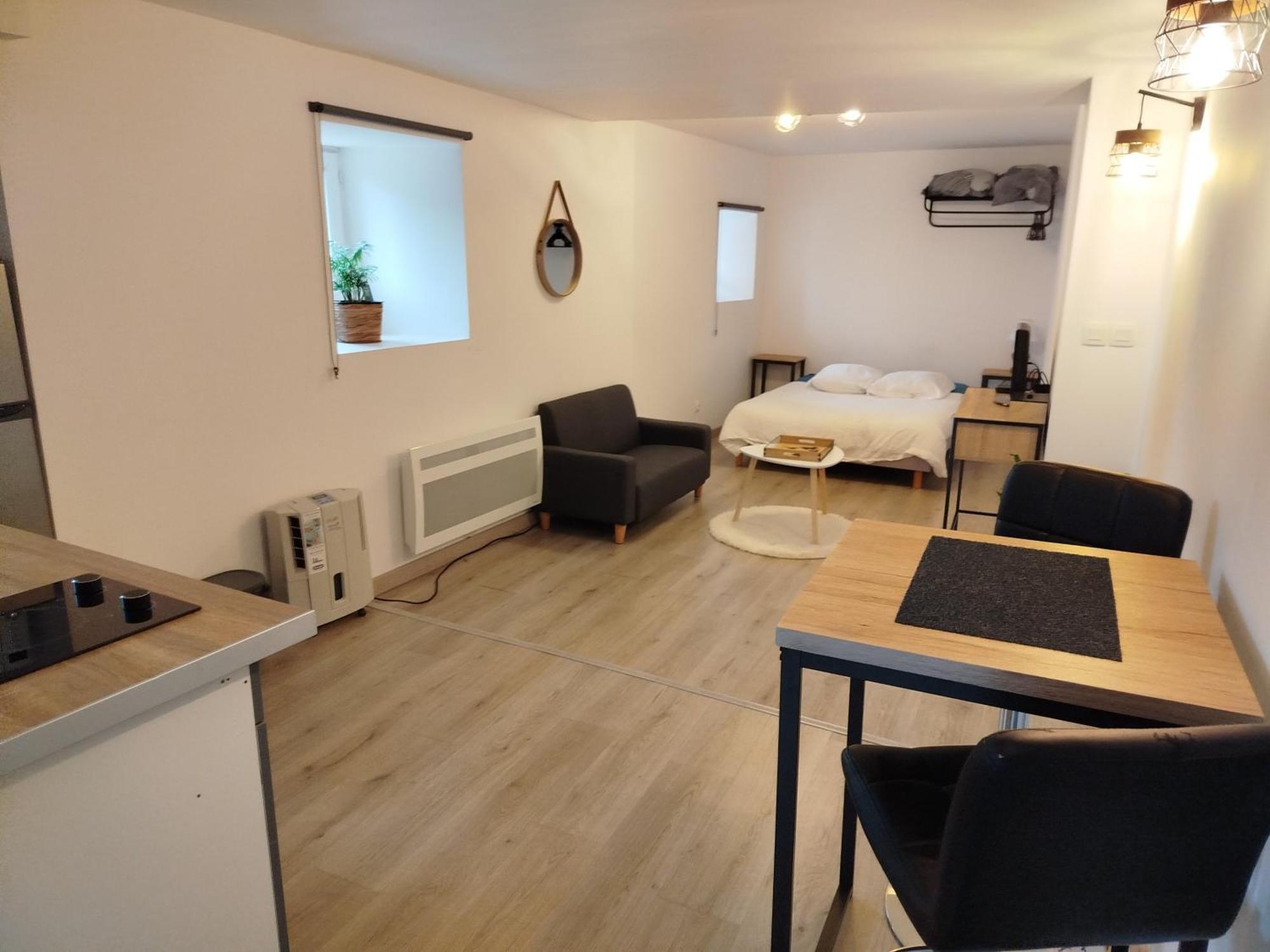 Chez Mathilde, Studio Sur Laval Laval (Mayenne) Exterior foto